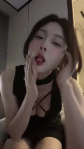 抖音小网红 身材很好 女上很骚眼神很色情